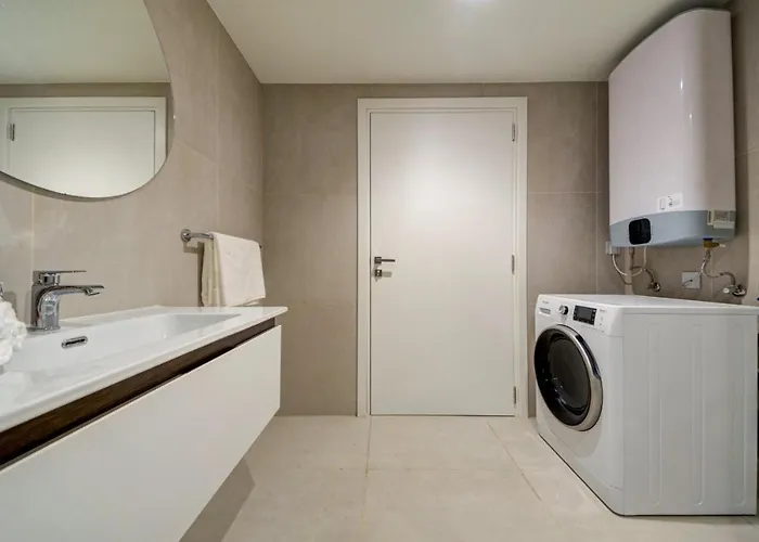 Mercury 438-2x Pool Cards Access & Shopping Mall Apartment San Ġiljan